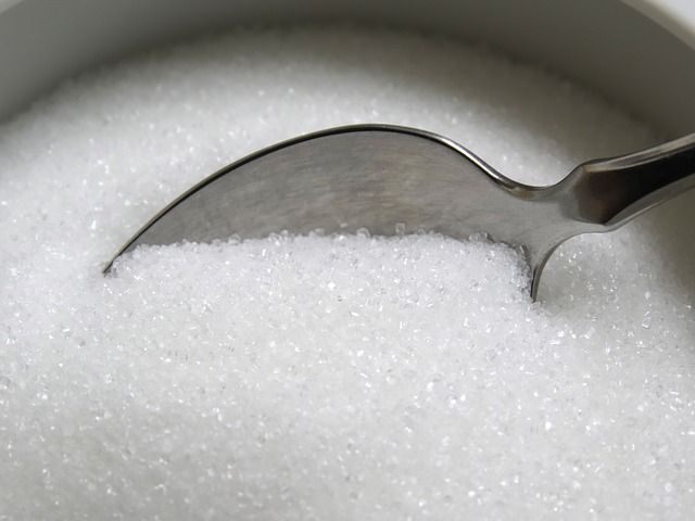 Healthy Natural Sugar Substitutes: Baking Low Carb 101